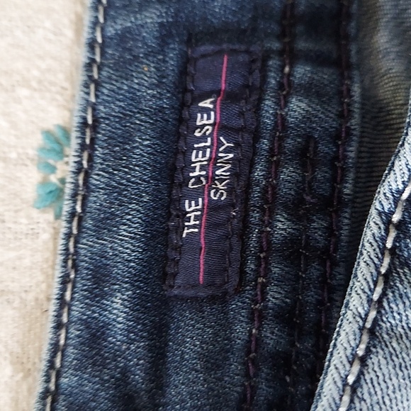 Vigoss Chelsea Skinny Distressed Jean - Picture 7 of 9